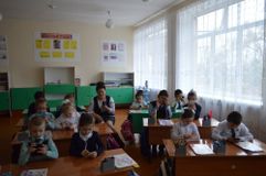 Районный конкурс фотоколлажей  «Алло, алло, кто в телефоне сидит?»